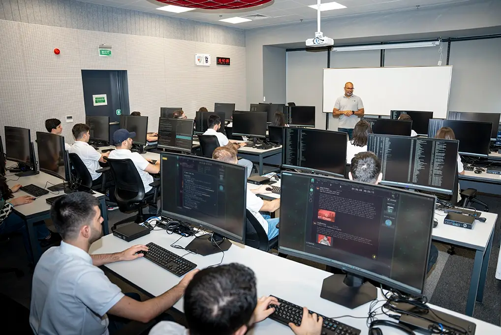 Cympire-Technion-Azerbaijan Cybersecurity Center Students in class